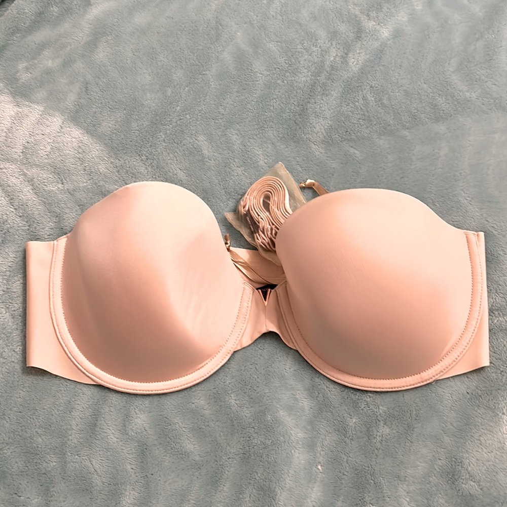 NWT Victoria Secret strapless bra. Size 38C. Brand new. Light colored.